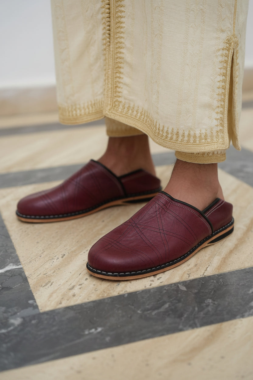 Babouche Homme Bordeaux en Cuir – Élégance Moderne & Style Polyvalent