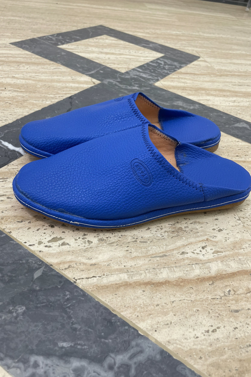 Babouche Homme Bleu Royale en Cuir – Élégance Moderne & Style Polyvalent