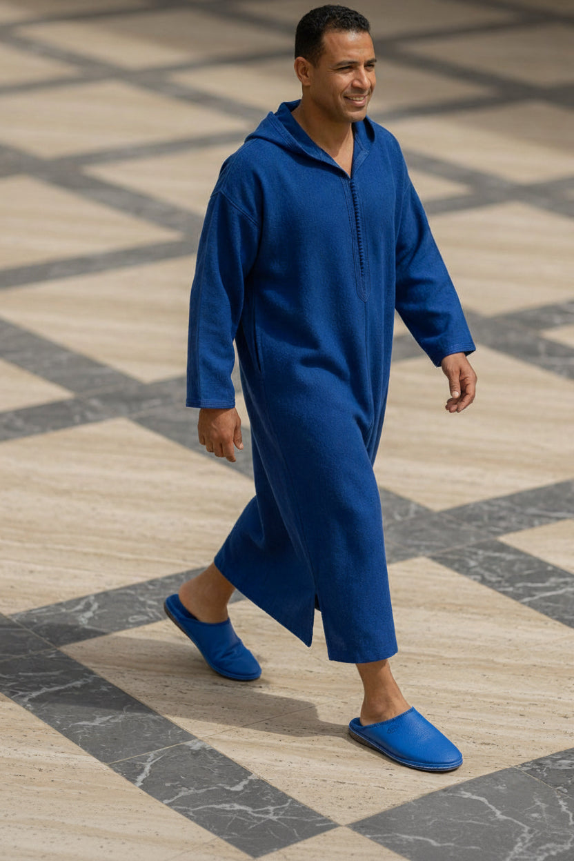 Babouche Homme Bleu Royale en Cuir – Élégance Moderne & Style Polyvalent