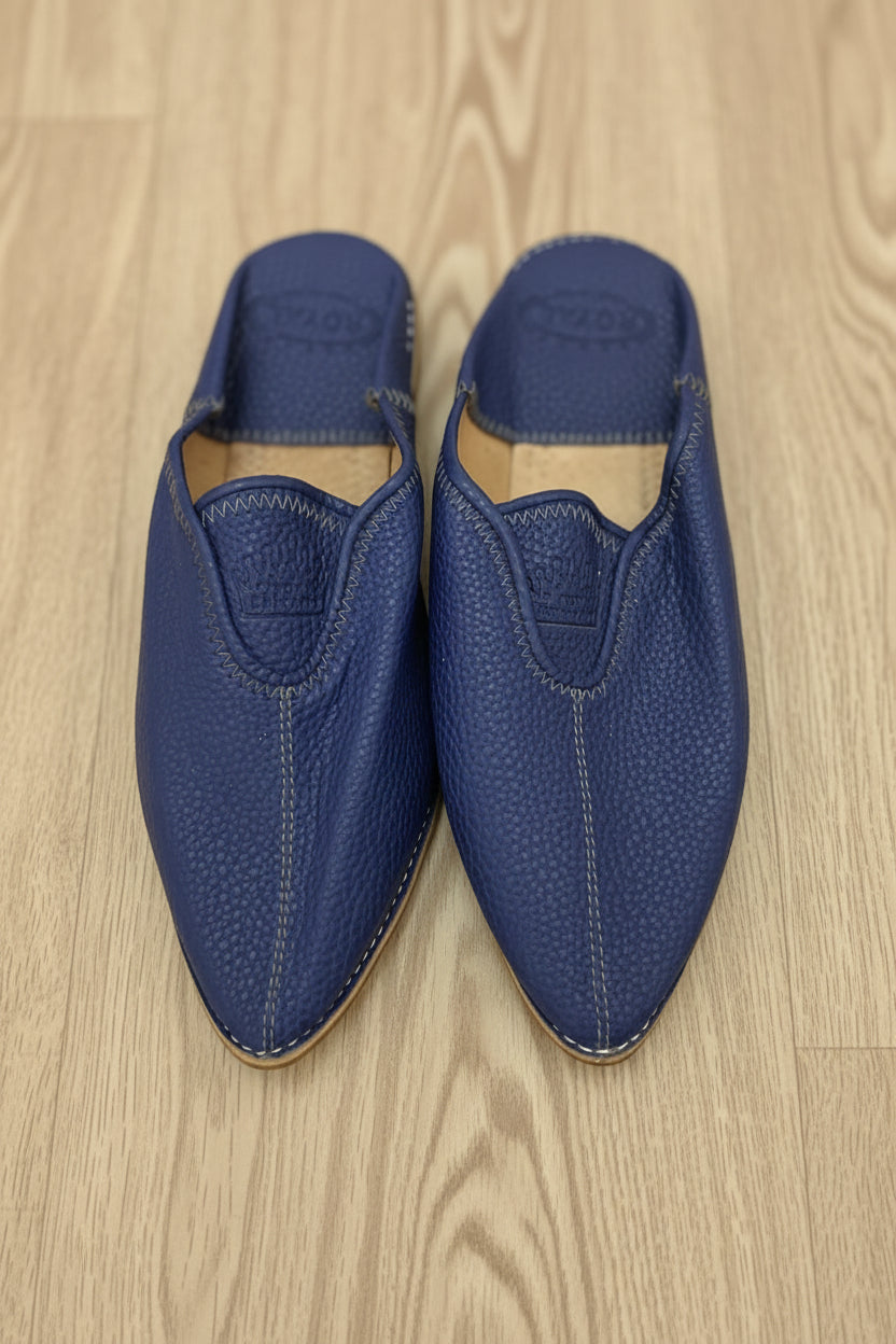 Babouche Homme en Cuir Bleu Profond – Élégance Artisanale