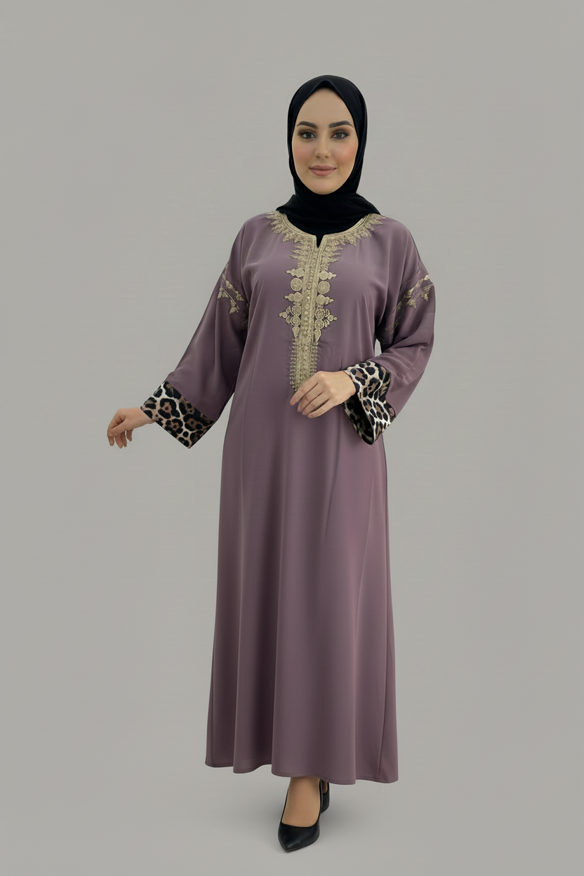 Robe longue mauve brodée – manches longues contrastées
