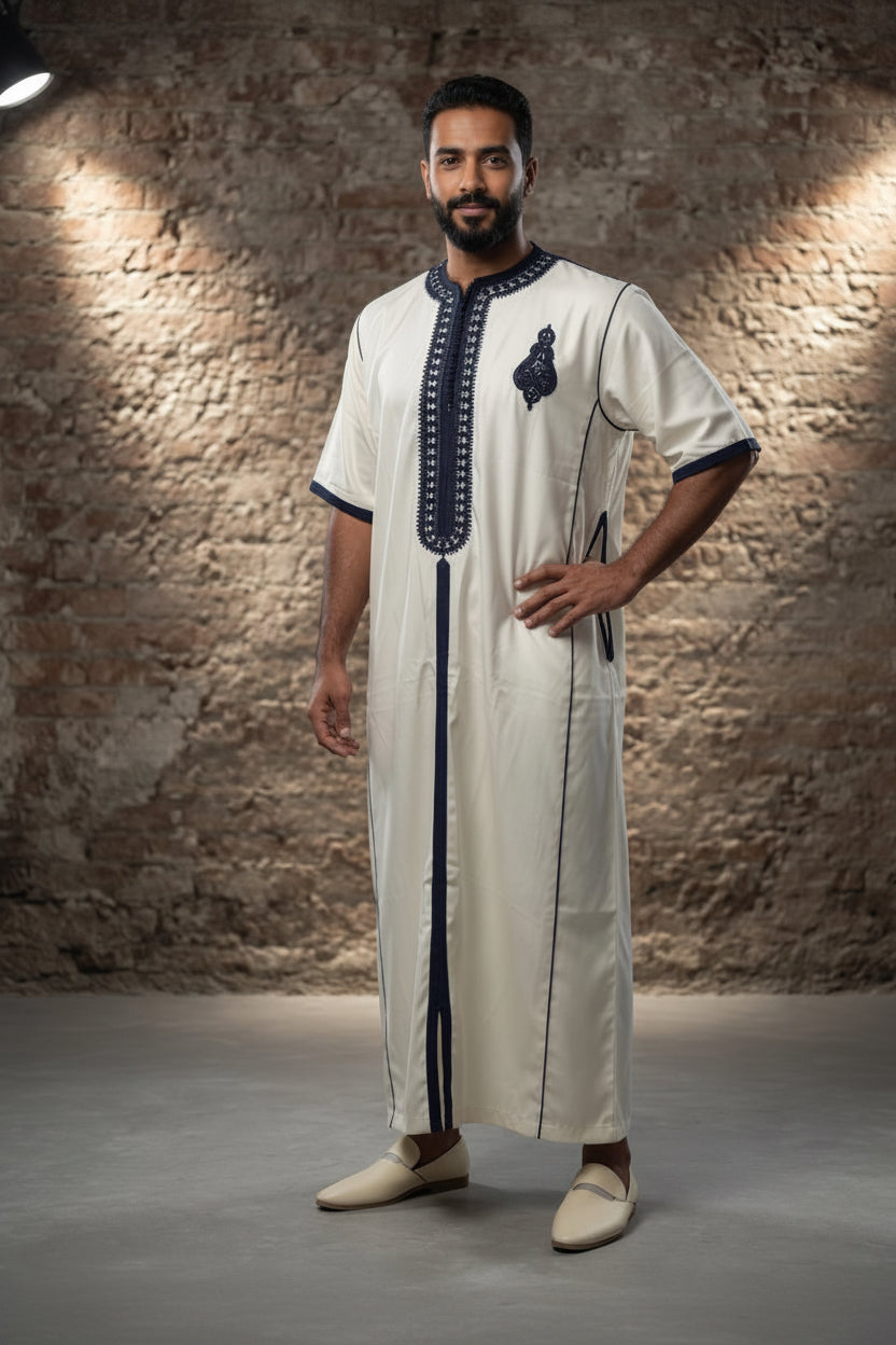 Gandoura Blanche Bleu Marine – Minimaliste, Propre, Sans Compromis