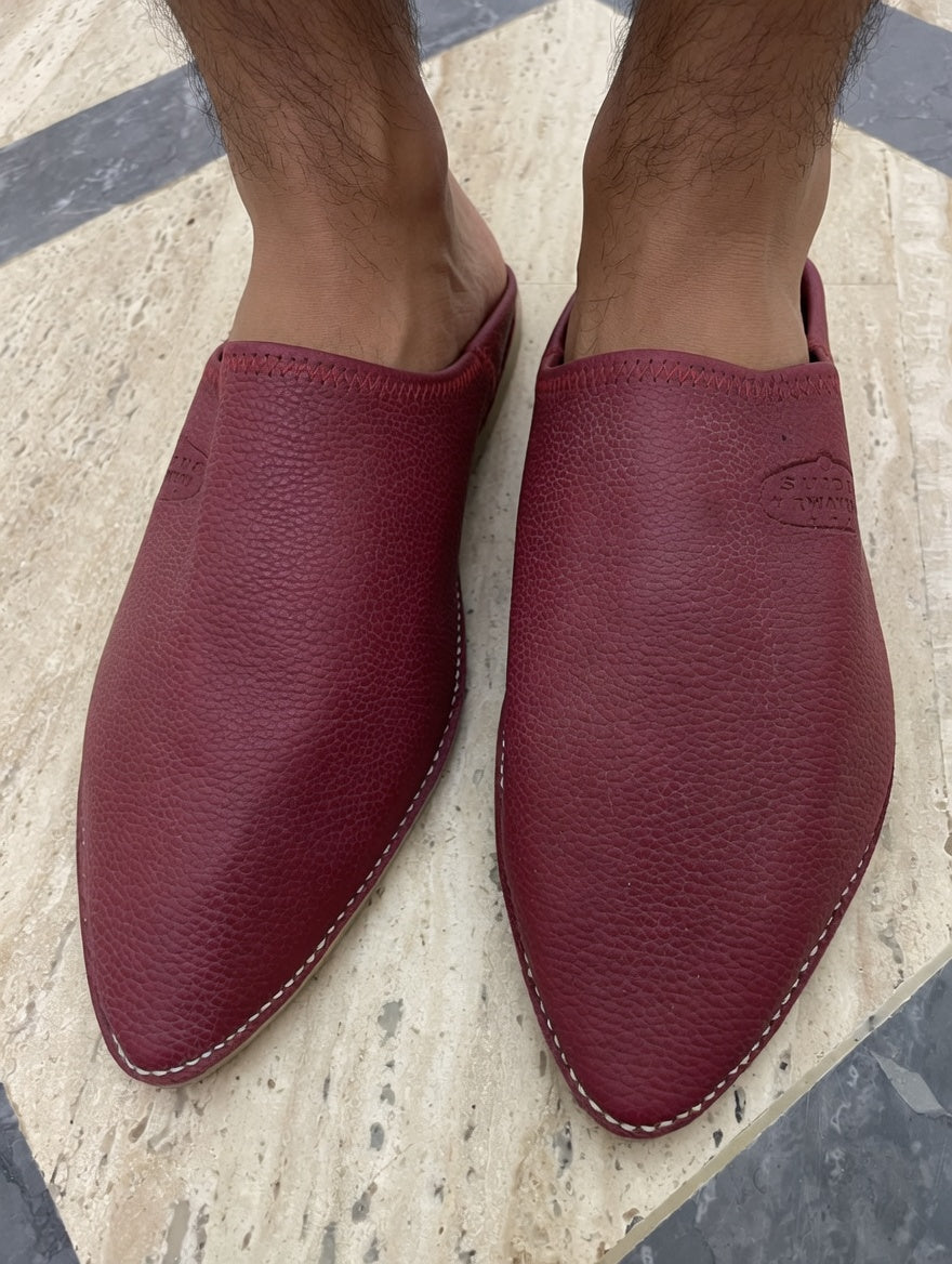 Babouche Homme Bordeaux en Cuir – Élégance Traditionnelle & Style Moderne