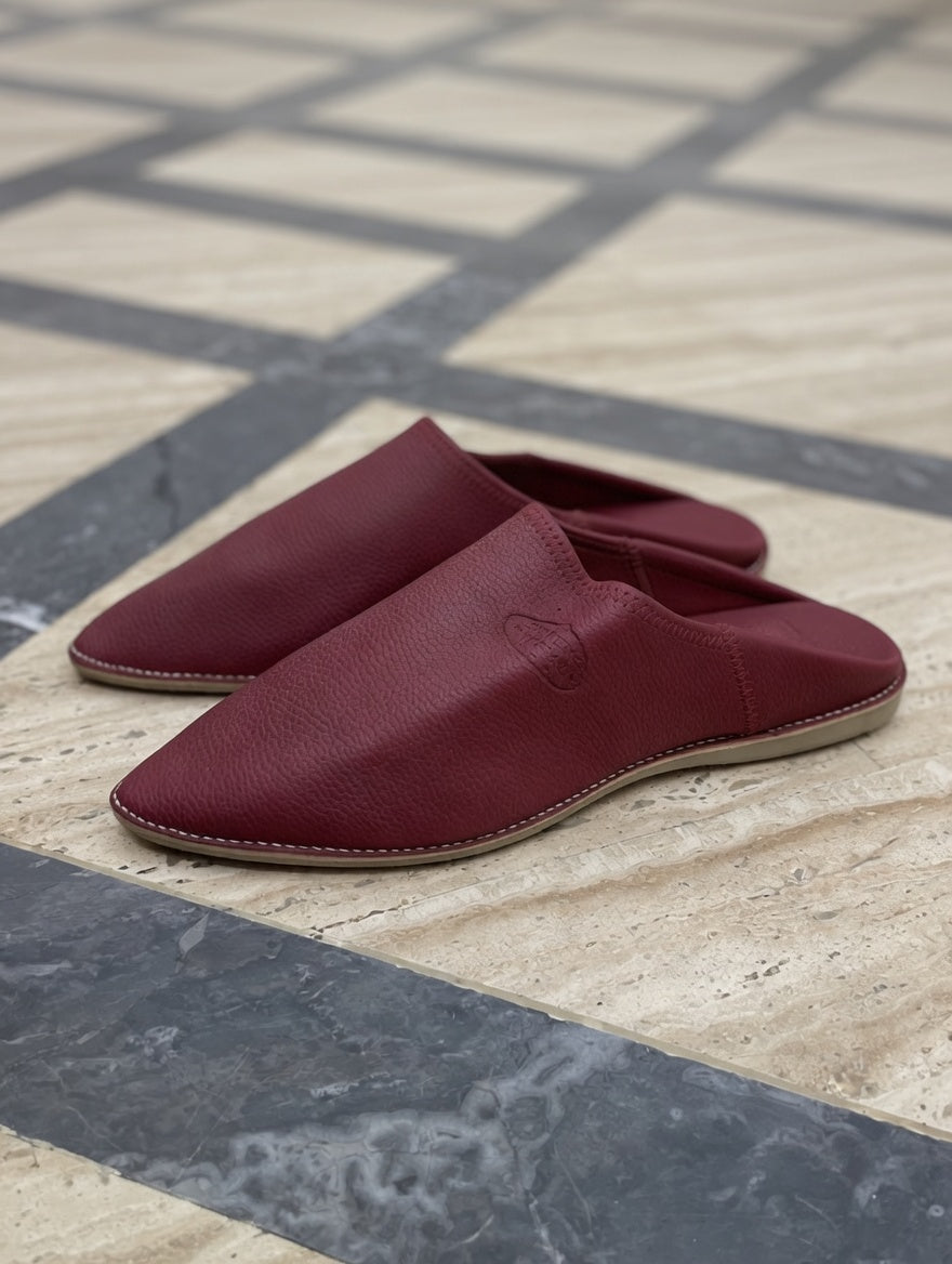 Babouche Homme Bordeaux en Cuir – Élégance Traditionnelle & Style Moderne