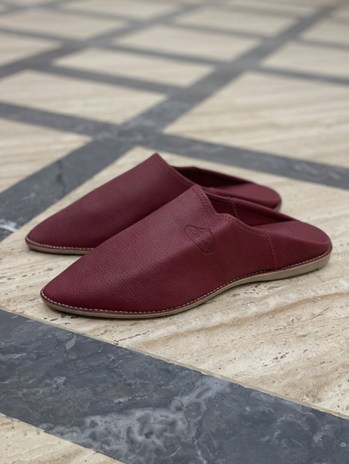 Babouche Homme Bordeaux en Cuir – Élégance Traditionnelle & Style Moderne