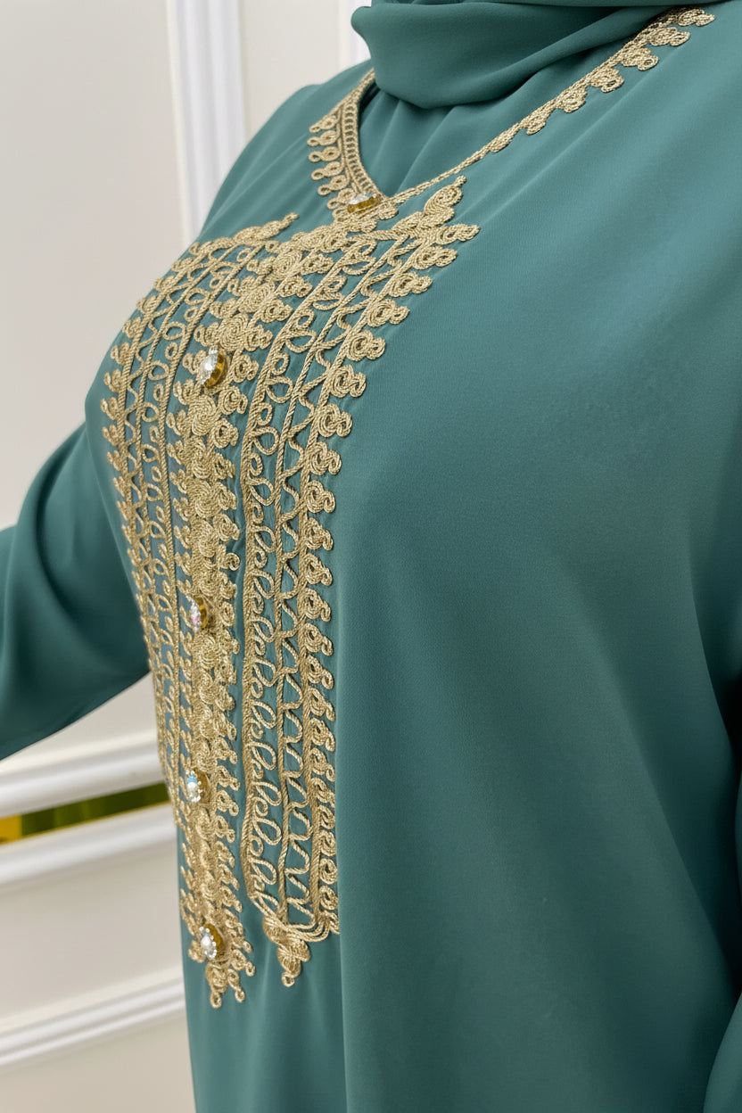 Gandoura longue vert canard à broderie dorée – coupe droite élégante